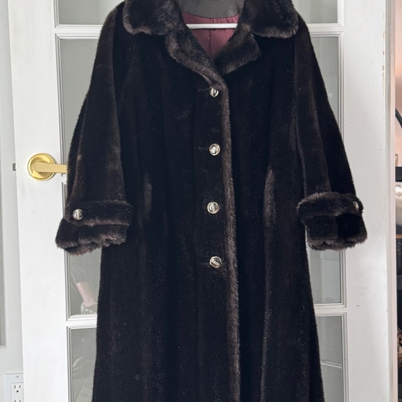 Rare Sterling Stall Luxury Faux Fur Long Coat Brown - Excellent Condition - Fits - Picture 3 of 16